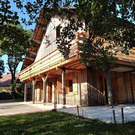 Les Dames De La Saugiat Bed & Breakfast Le Fied Eksteriør bilde