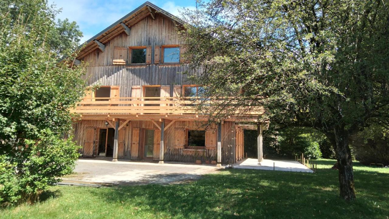 Les Dames De La Saugiat Bed & Breakfast Le Fied Eksteriør bilde
