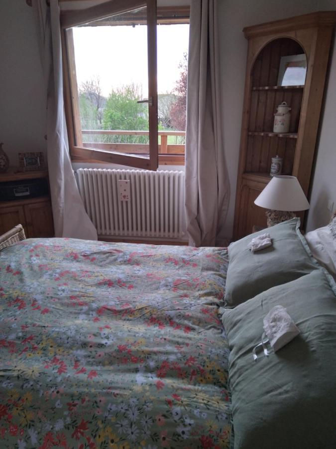 Les Dames De La Saugiat Bed & Breakfast Le Fied Eksteriør bilde