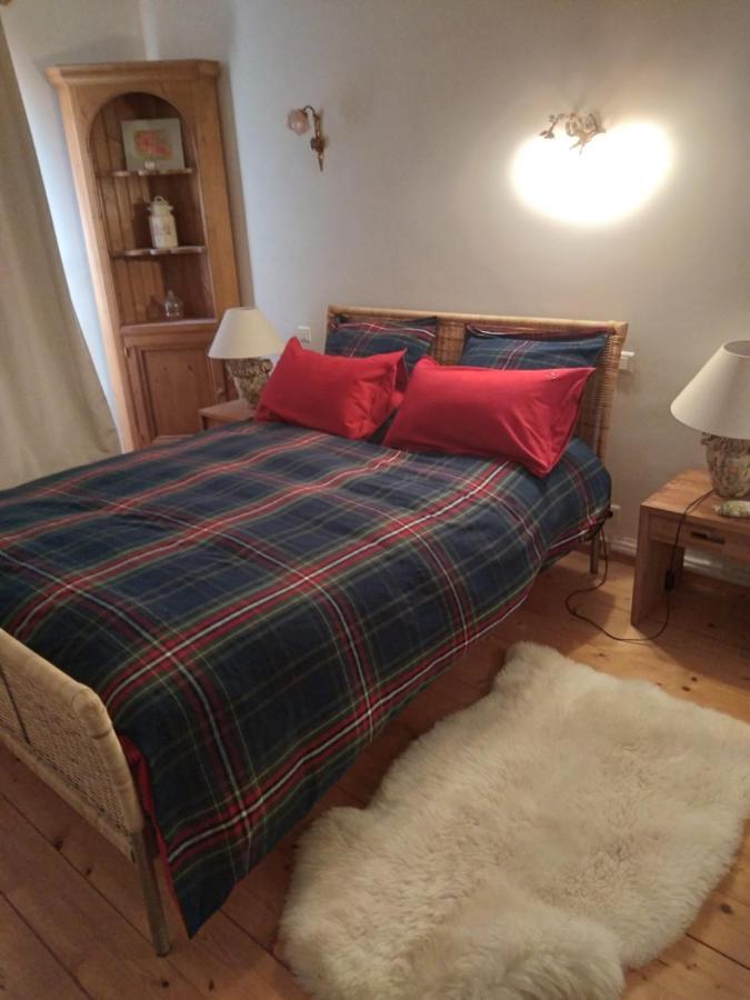 Les Dames De La Saugiat Bed & Breakfast Le Fied Eksteriør bilde