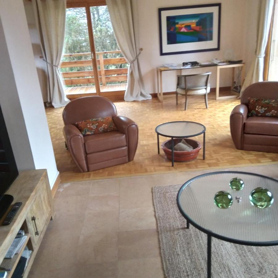 Les Dames De La Saugiat Bed & Breakfast Le Fied Eksteriør bilde