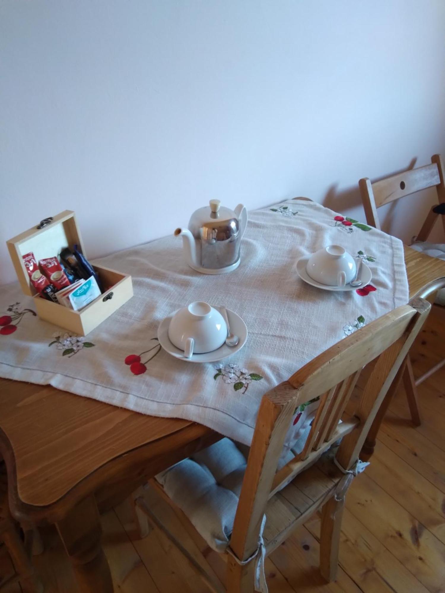 Les Dames De La Saugiat Bed & Breakfast Le Fied Eksteriør bilde